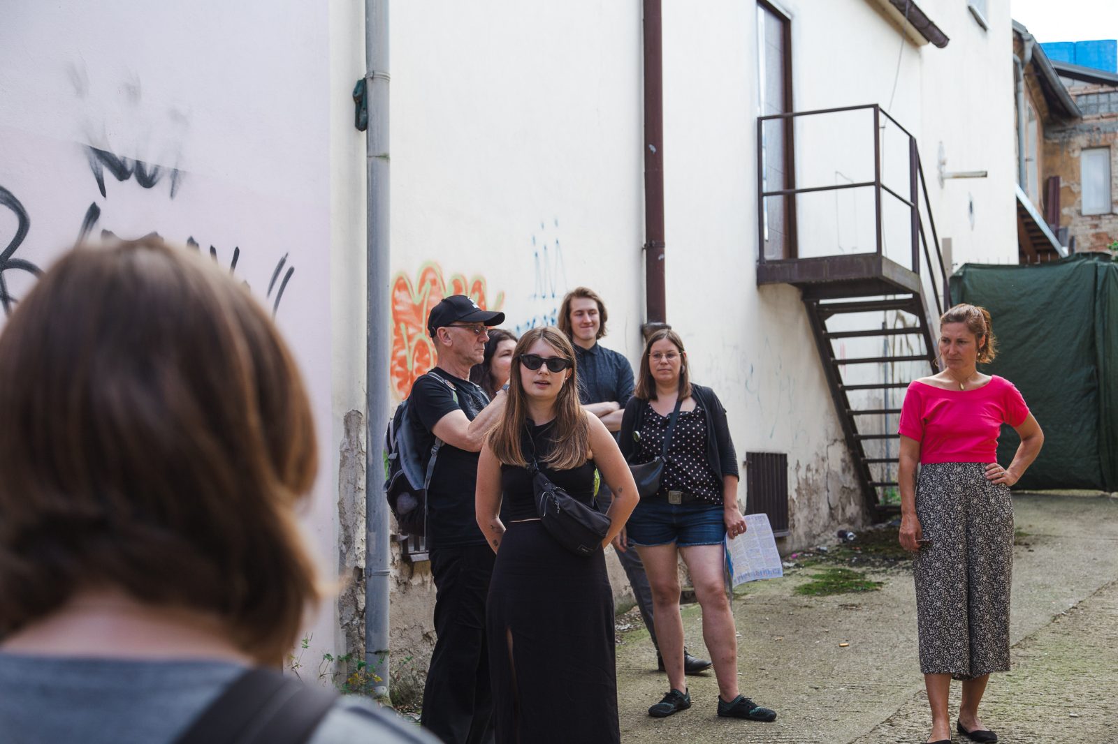 Visitors on a guided walk to the works in Roudnice nad Labem